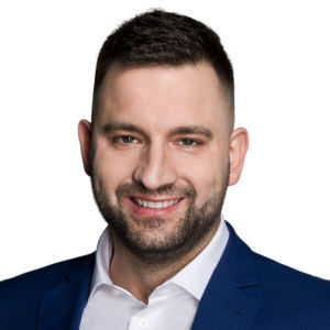 <b>Michał Duniec</b><br>Analizy Online