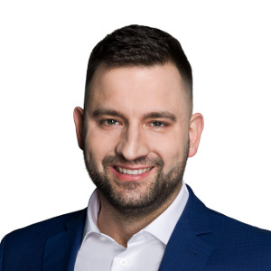 <b>Michał Duniec</b><br>Analizy Online
