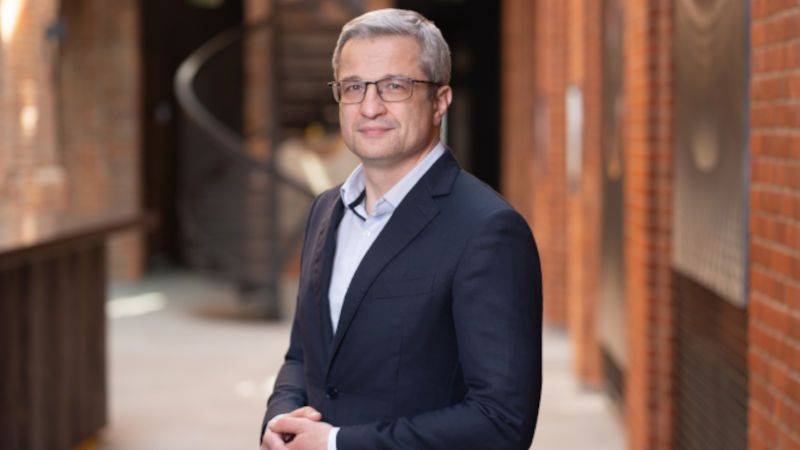 VIG / C-Quadrat TFI stawia na AI i mocniejszego dolara. Ropa nie powinna zagrozić akcjom