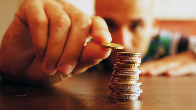 Raport "Poziom wiedzy finansowej Polaków 2024"