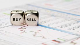 Obligacje skarbowe są między młotem a kowadłem