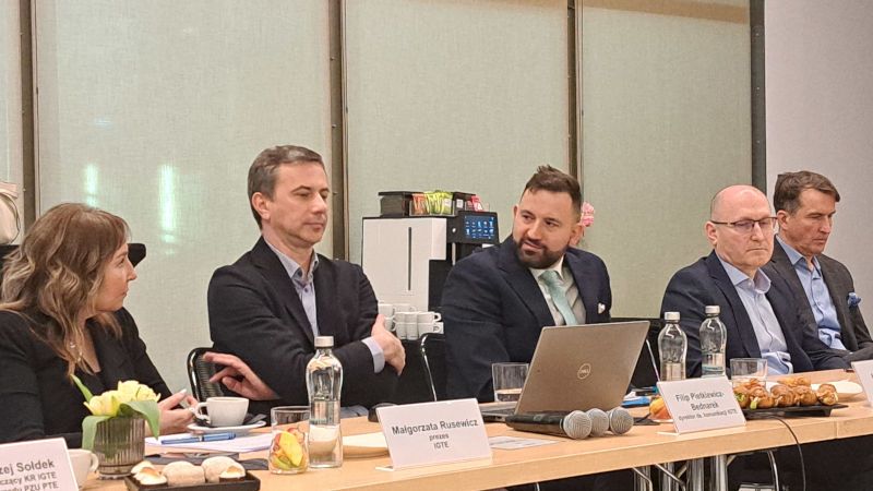 Od czasu zmian w OFE fundusze emerytalne przyniosły większy zysk niż waloryzacja w ZUS