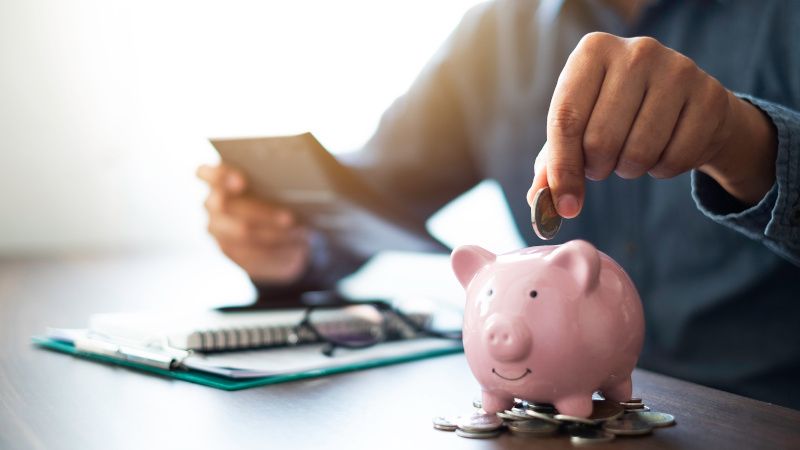 Postawy Polaków wobec finansów 2025