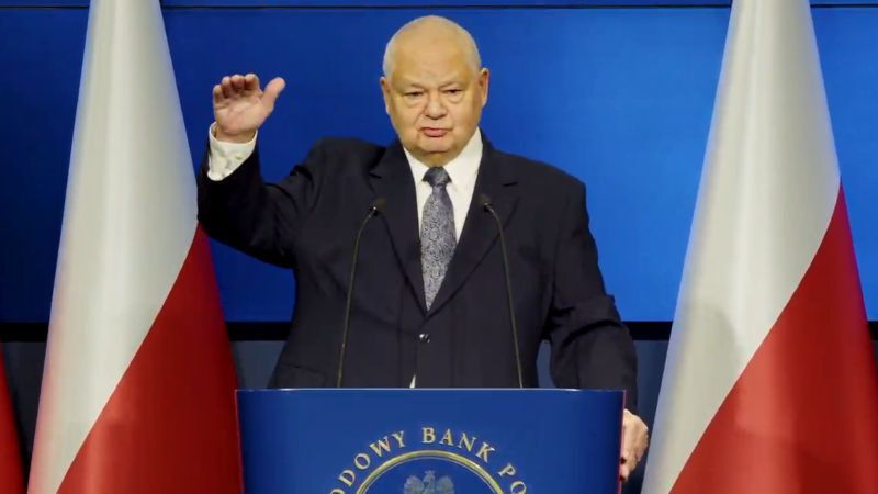A. Glapiński: Forsowanie dalszych podwyżek byłoby nieodpowiedzialne
