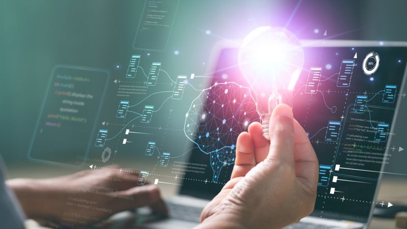 Skarbiec TFI: Przyszłość to chipy, energia i fabryki AI